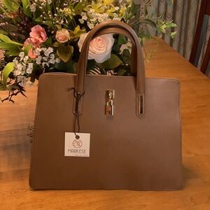 MARKESE - Elegant Tan Leather Handbag